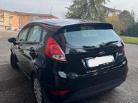 Usata Ford Fiesta 75 CV (55 kW) 2016 Nero Utilitaria