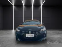 Usata Peugeot 208 Active 101 CV (74 kW) 2020 Nero Utilitaria