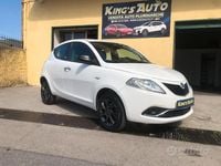 Usata Lancia Ypsilon Platinum 85 CV (62 kW) 2016 Bianco Utilitaria