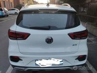 Usata MG ZS Luxury 111 CV (81 kW) 2022 Bianco Berlina