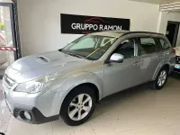 Usata Subaru Legacy Exclusive+ 150 CV (110 kW) 2014 Bianco Station wagon