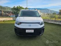 Usata Fiat Doblò 102 CV (75 kW) 2024 Bianco Monovolume