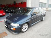 Usata Ford Escort RS 220 CV (161 kW) 1994 Verde Coupé