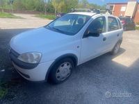 Usata Opel Corsa 75 CV (55 kW) 2002 Bianco Berlina