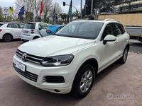 Usata VW Touareg 245 CV (180 kW) 2011 Bianco SUV