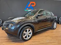 Usata Nissan Juke Tekna 117 CV (86 kW) 2012 Grigio SUV