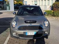 Usata Mini Cooper S 175 CV (128 kW) 2006 Grigio chiaro Utilitaria