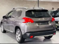 Usata Peugeot 2008 Allure 82 CV (60 kW) 2008 Marrone SUV