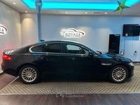 Usata Jaguar XF Portfolio 180 CV (132 kW) 2017 Nero Berlina