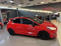 Usata Ford Fiesta ST-Line 86 CV (63 kW) 2017 Rosso Berlina