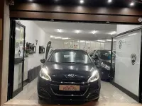 Usata Peugeot 208 Active 82 CV (60 kW) 2016 Blu Utilitaria
