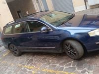 Usata VW Passat 105 CV (77 kW) 2006 Blu Station wagon