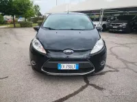 Gebraucht Ford Fiesta Titanium 70 PS (51 kW) 2011 Schwarz Kleinwagen
