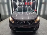 Usata Peugeot 2008 Allure 99 CV (72 kW) 2016 Grigio SUV