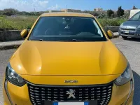 Usata Peugeot 208 Allure 102 CV (75 kW) 2020 Giallo Utilitaria