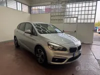 Usata BMW 218 Active Tourer Sport Line 150 CV (110 kW) 2014 Grigio Monovolume
