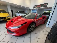 Usata Ferrari F8 721 CV (530 kW) 2022 Rosso Cabrio