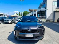 Usata Toyota Yaris Cross Lounge 92 CV (67 kW) 2023 Grigio SUV