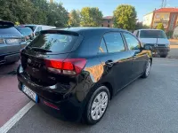 Usata Kia Rio 83 CV (61 kW) 2017 Nero Berlina