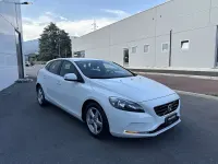 Usata Volvo V40 114 CV (83 kW) 2015 Bianco Berlina