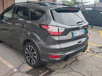Usata Ford Kuga ST-Line 150 CV (110 kW) 2017 Nero SUV