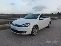 Usata VW Golf Cabriolet 105 CV (77 kW) 2011 Bianco Cabrio
