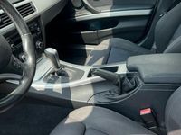 Usata BMW 318 143 CV (105 kW) 2010 Berlina