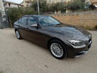 Usata BMW 318 Sport Line 2013 Marrone Berlina
