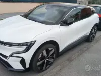 Usado Renault Megane E-Tech 55 kW (75 CV) 2023 Blanco SUV