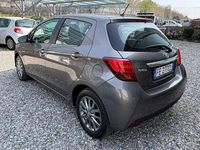 Usata Toyota Yaris Lounge 101 CV (74 kW) 2016 Other Berlina
