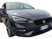 Usata Seat Leon Style 131 CV (96 kW) 2022 Grigio scuro Berlina