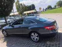 Usata Mercedes E220 2011 Grigio Coupé