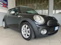 Usata Mini Cooper 122 CV (89 kW) 2010 Nero Utilitaria