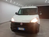 Usata Fiat Doblò 105 CV (77 kW) 2023 Bianco Monovolume