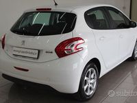 Usata Peugeot 208 Active 82 CV (60 kW) 2013 Bianco Utilitaria
