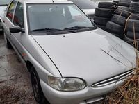 Usata Ford Escort 88 CV (64 kW) 1998 Grigio Berlina