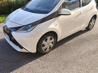 Usata Toyota Aygo Business Edition 69 CV (50 kW) 2018 Bianco Utilitaria