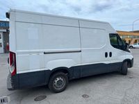 usata Iveco Daily 35S15 FURGONE 2.3d 130cv