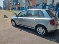 Usata Fiat Stilo 103 CV (75 kW) 2004 Grigio Berlina