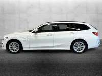 Usata BMW 330e 292 CV (214 kW) 2023 Bianco Station wagon