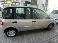 Usata Fiat Multipla 103 CV (75 kW) 2005 Grigio Monovolume