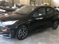 Usata Toyota Yaris Hybrid Trend 92 CV (67 kW) 2021 Nero Berlina