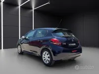 Usata Peugeot 208 Active 82 CV (60 kW) 2017 Blu Utilitaria
