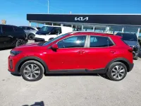 Używany Kia Stonic Urban 83 KM (61 kW) 2023 Czerwony SUV