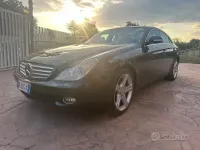 Usata Mercedes CLS320 224 CV (164 kW) 2006 Nero Coupé