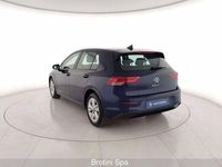 Usata VW Golf VIII Life 116 CV (85 kW) 2022 Blu metallizzato Utilitaria