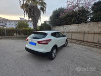 Usata Nissan Qashqai 131 CV (96 kW) 2016 Bianco SUV
