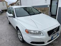 usata Volvo V70 V70 2.0 D Momentum