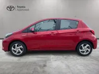 Usata Toyota Yaris Hybrid Active 73 CV (53 kW) 2016 Rosso Berlina