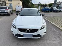 Usata Volvo V40 R-Design 120 CV (88 kW) 2017 Bianco Berlina